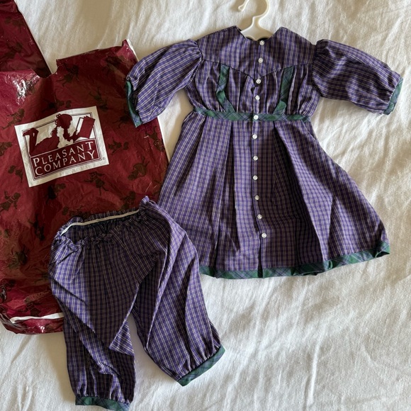 Pleasant Company American Girl Addy Outfits - Picture 2 of 7
